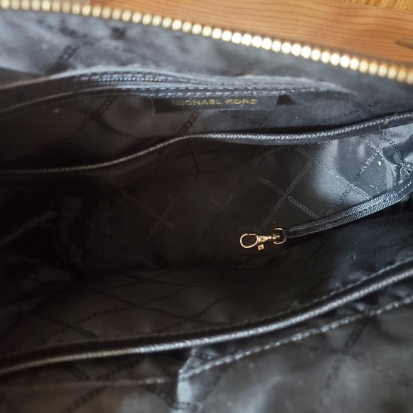 Like New michael kors black leather - Picture 3 of 10